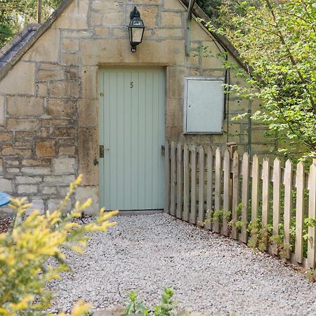 The Coach House Beautiful Georgian Apartment Wifi And Parking Near Bath Box  Exterior foto